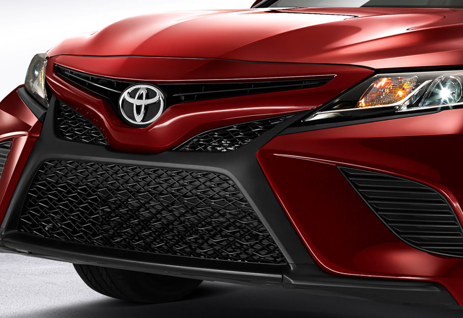 Toyota Camry 2018 Parrilla